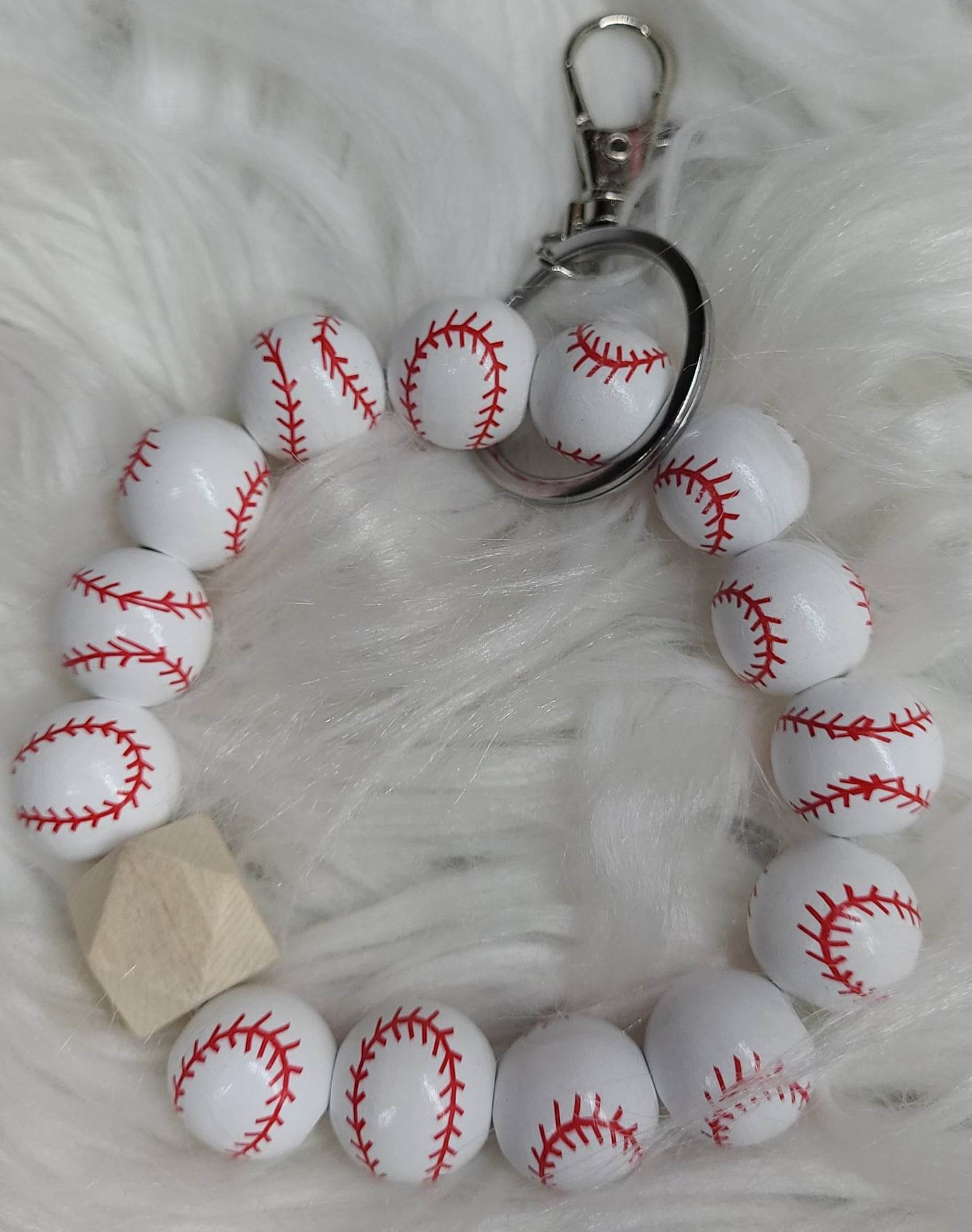 BASEBALL KEYCHAIN BRACELET